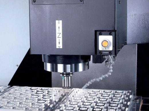 Вертикально-фрезерный станок ЧПУ DNM 515/50, Doosan, Китай Вертикально-фрезерный станок ЧПУ DNM 515/50, Doosan, Китай