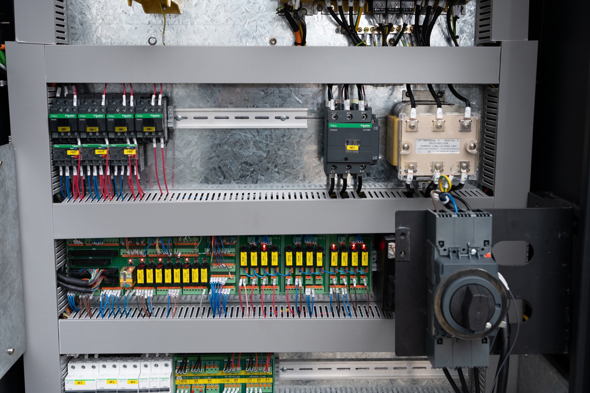 Токарный станок с фрезерной функцией (ось Y & контршпиндель) ЧПУ WL2105LYS, WUGAN, Китай