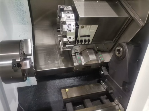 Токарный станок ЧПУ с фрезерной функцией T65-1500, Rosnok, Китай