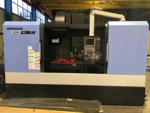 Вертикально-фрезерный станок ЧПУ DNM 755/50, Doosan, Китай Вертикально-фрезерный станок ЧПУ DNM 755/50, Doosan, Китай