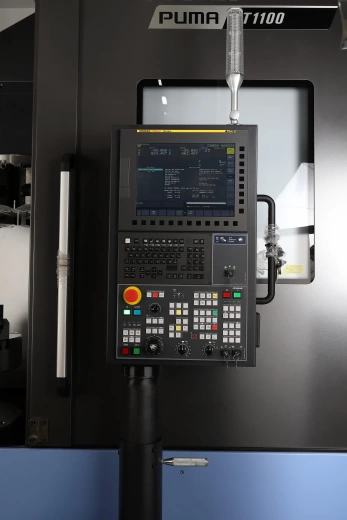 Вертикальный токарный станок ЧПУ VT1100, Doosan, Китай