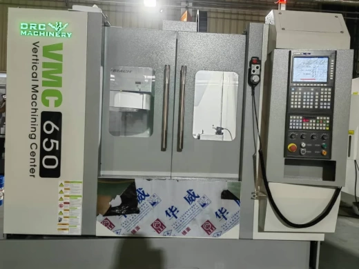 Вертикально-фрезерный обрабатывающий центр ЧПУ VMC650, DRC, Китай
