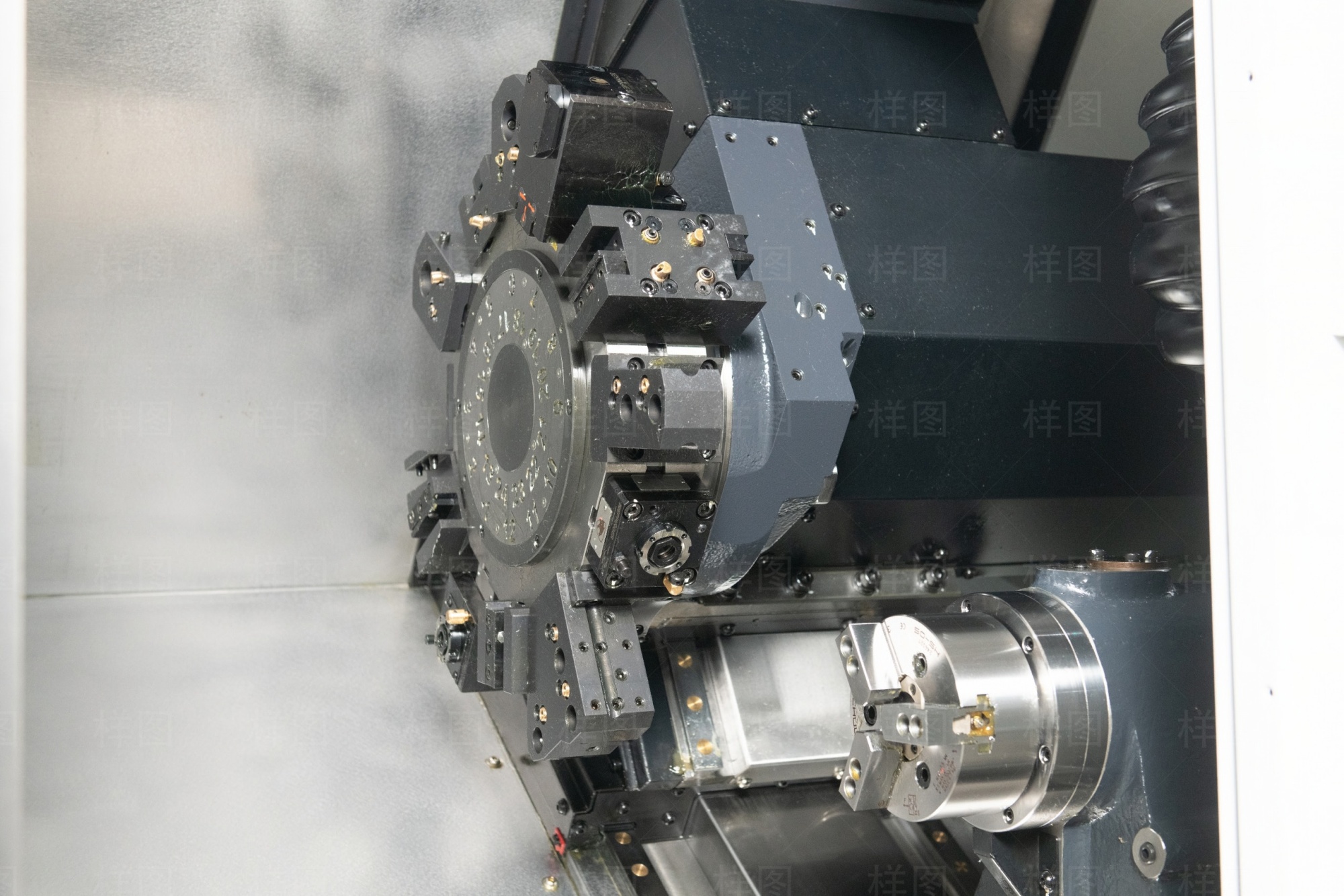 Токарный станок с фрезерной функцией (ось Y & контршпиндель) ЧПУ WL2105LYS, WUGAN, Китай