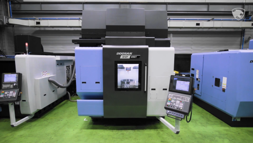 5-осевой фрезерный обрабатывающий центр ЧПУ DVF8000T, DOOSAN, Корея