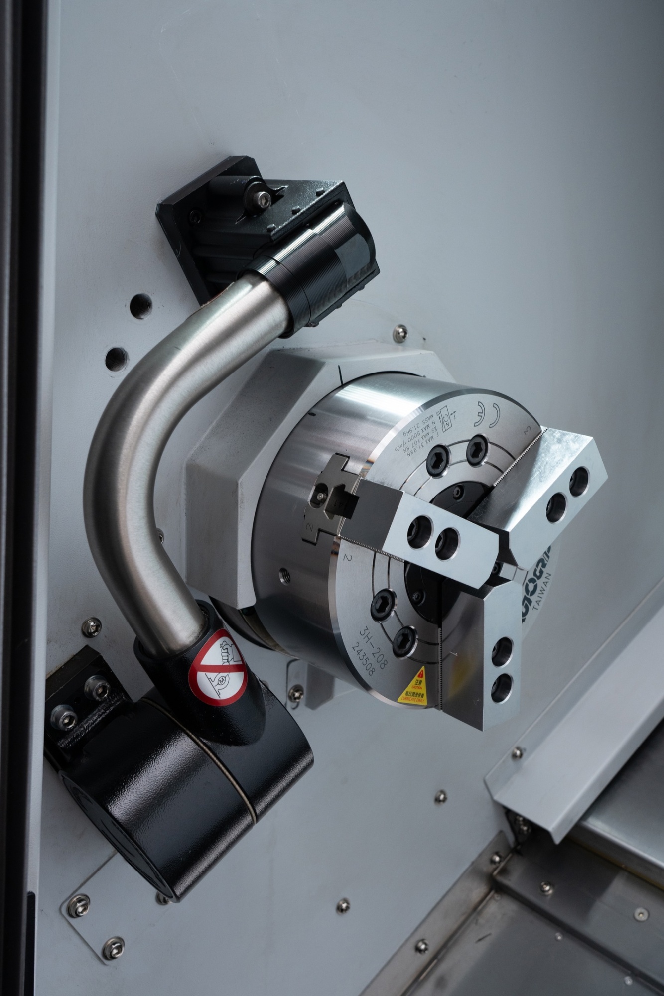 Токарный станок с фрезерной функцией (ось Y & контршпиндель) ЧПУ WL2105LYS, WUGAN, Китай